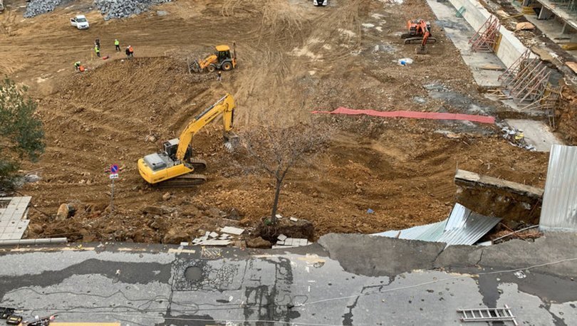 Kağıthane'de bir inşaatın istinat duvarı çöktü, facia ucuz atlatıldı