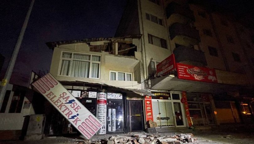 Son dakika haberi Düzce'de 5,9 büyüklüğünde deprem meydana geldi