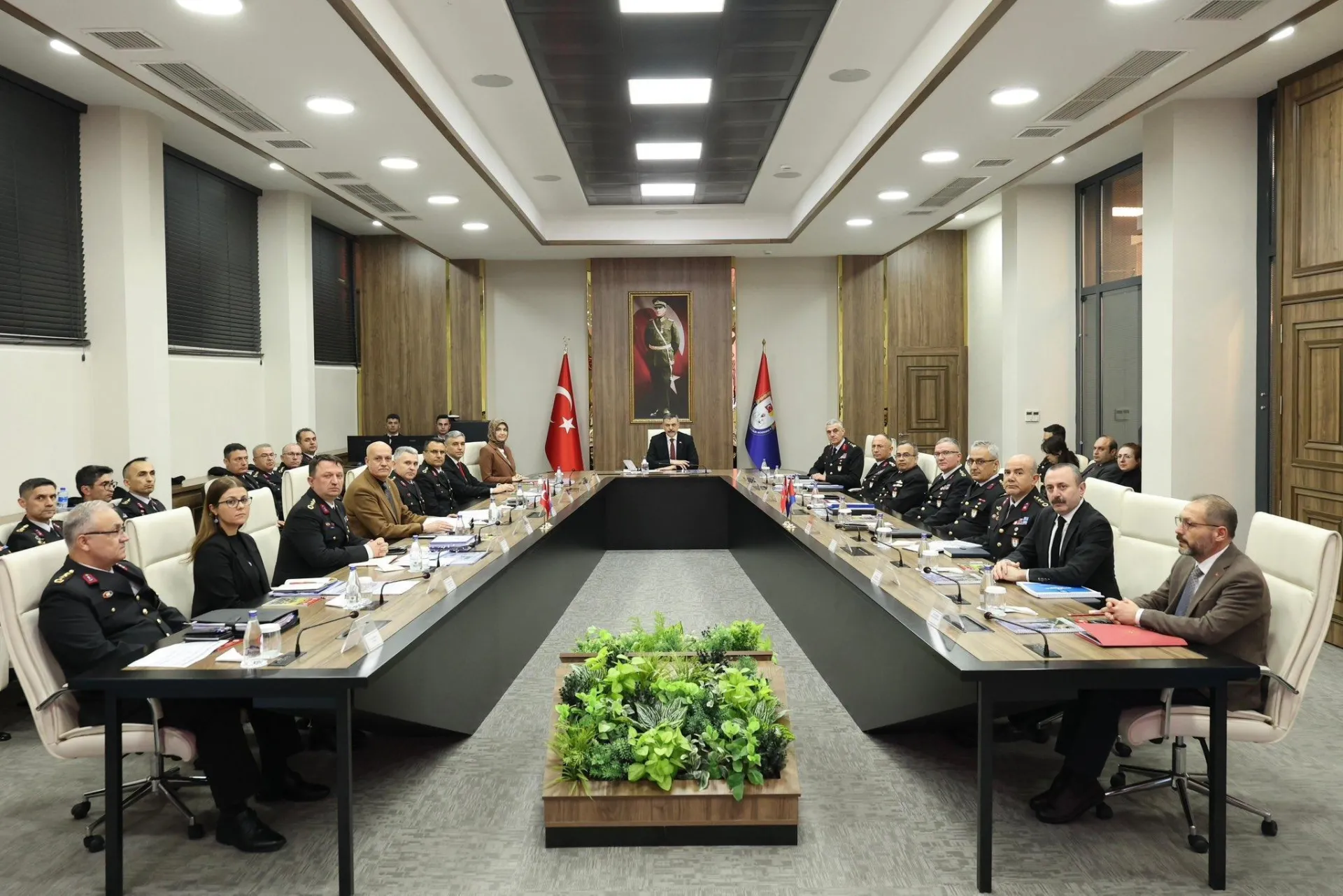 İçişleri Bakanı Çiftçi, Jandarma ve Sahil Güvenlik Akademisi'ni ziyaret etti