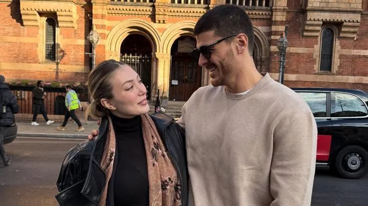 Aşıklardan yeni poz! Survivor Yiğit Poyraz ve sevgilisi Atina'dan paylaştı