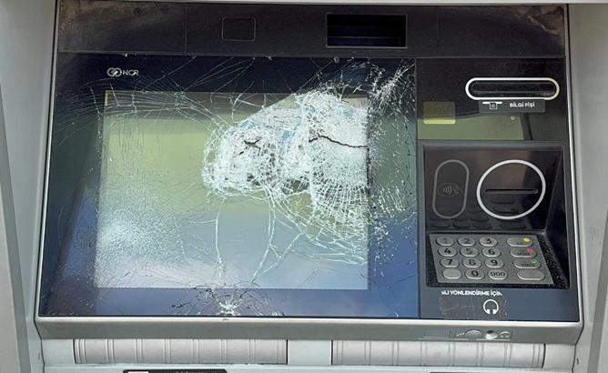 Adana’da ATM’lere zarar veren şüpheli yakalandı! 4 bankayı hedef aldı